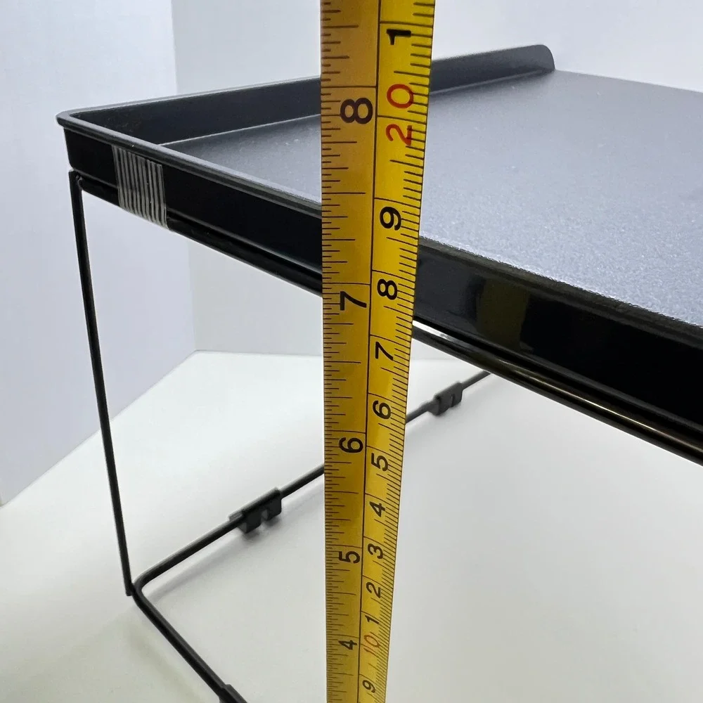 Rubbermaid corner shelf