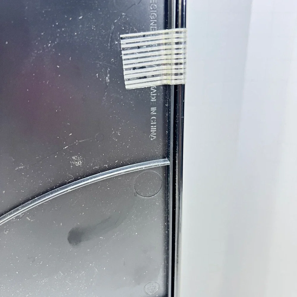 Rubbermaid corner shelf