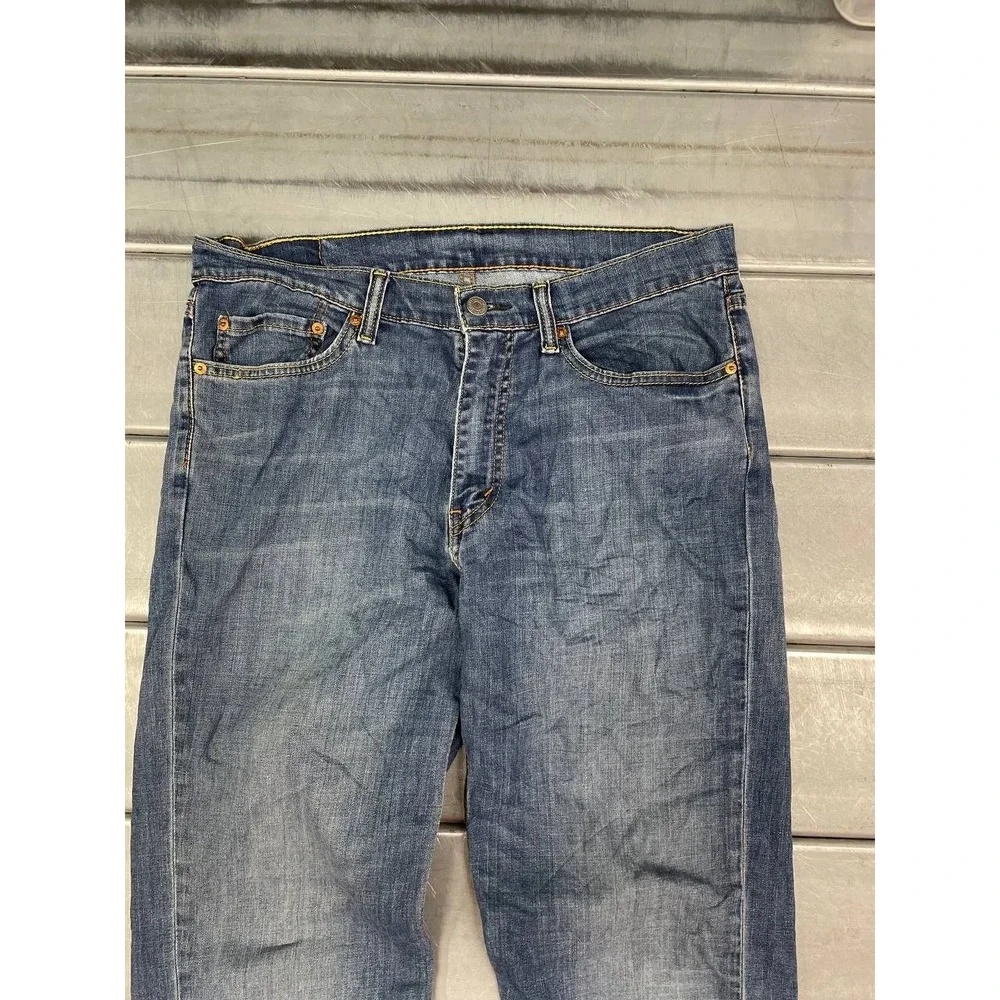 Levis levis 559