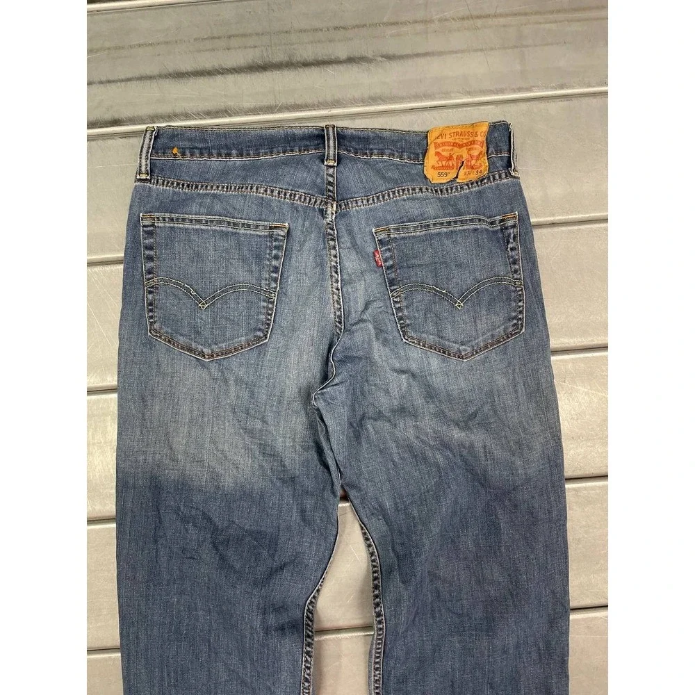 Levis levis 559