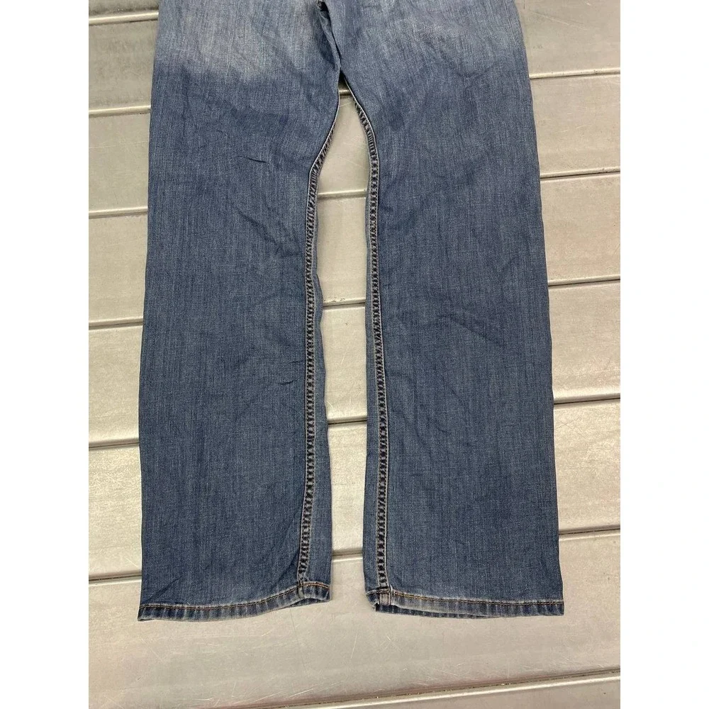 Levis levis 559