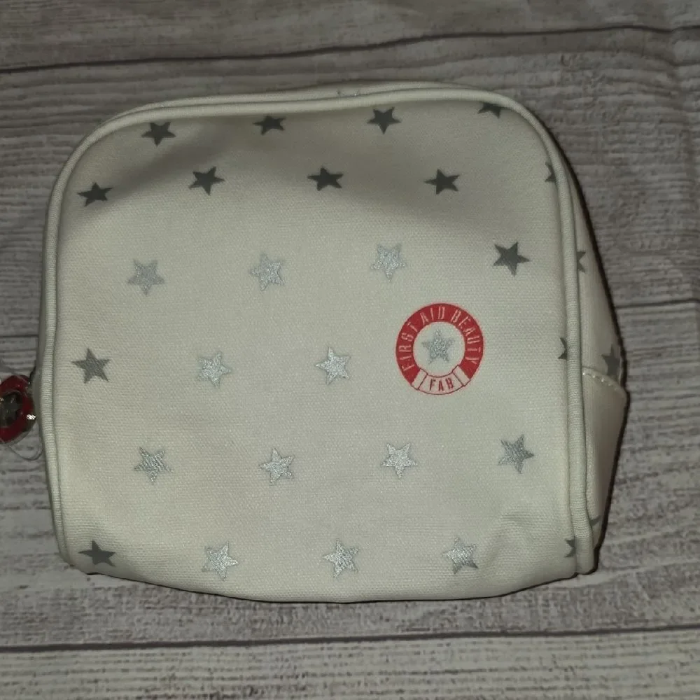 Compact White and Gray Star Cosmetic Bag