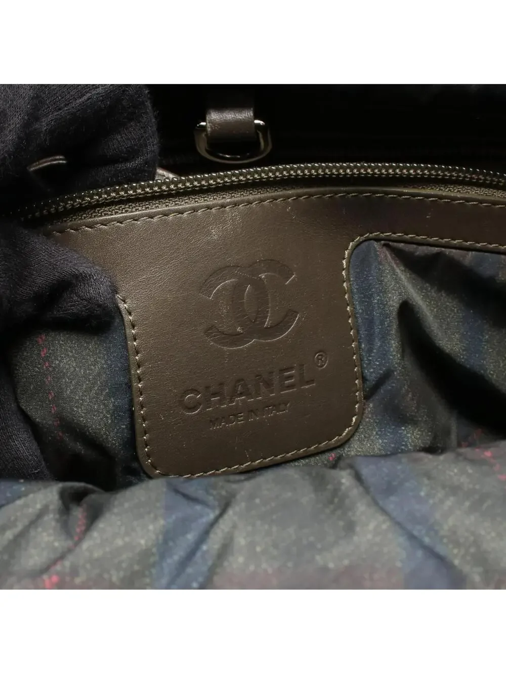 CHANEL elevate your