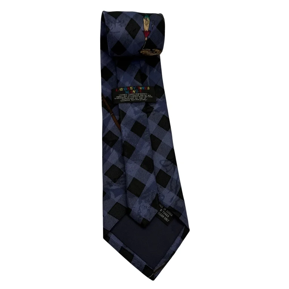 Looney Tunes Mania material items looney