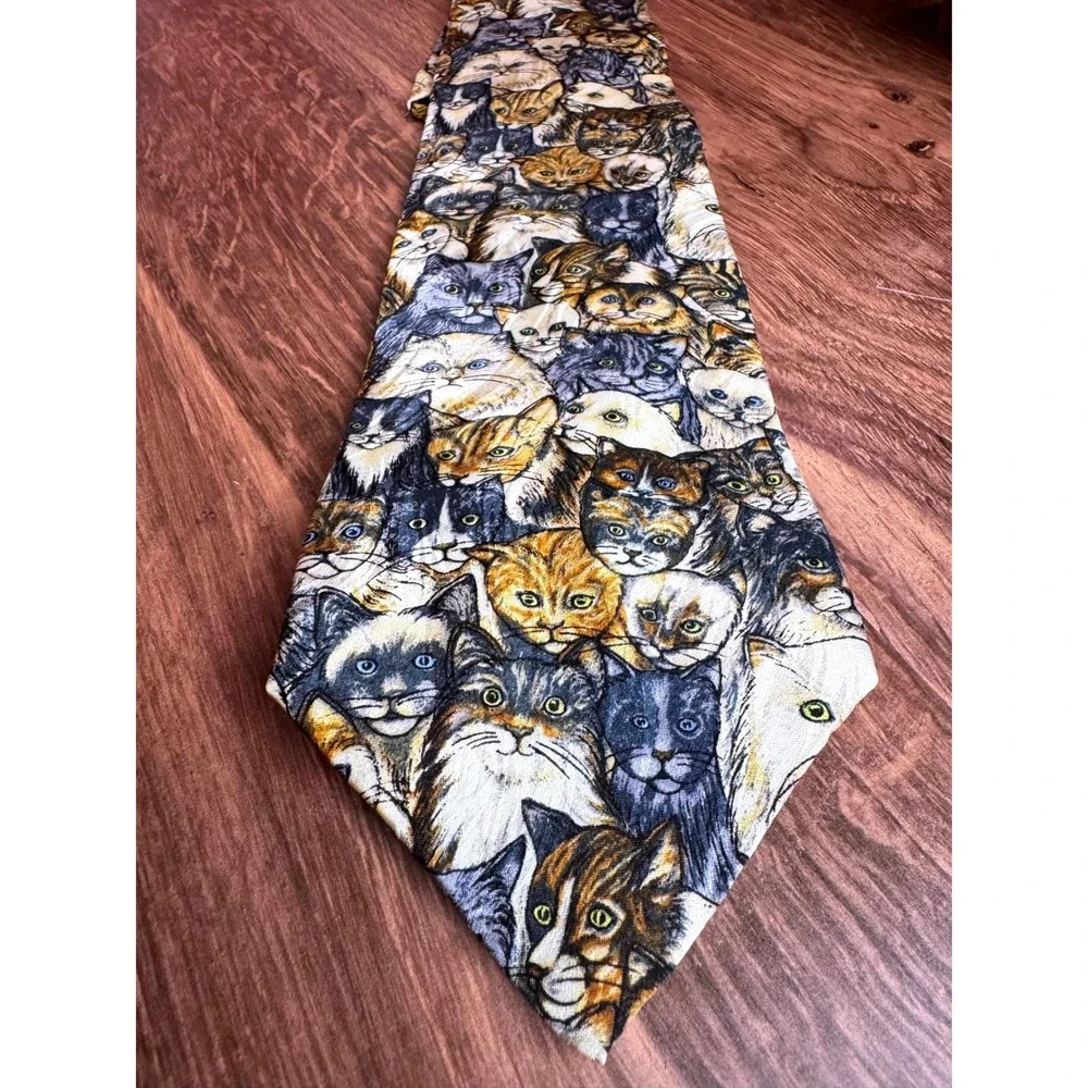 Museum‎ Artifacts All Silk Cats Tie Vintage Whimsical Cat Print