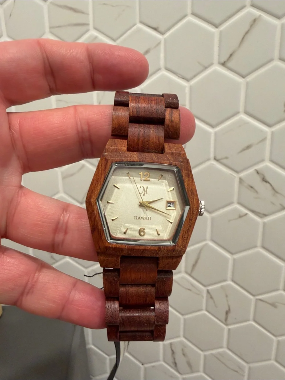 Martin &MacArthur stylish wood