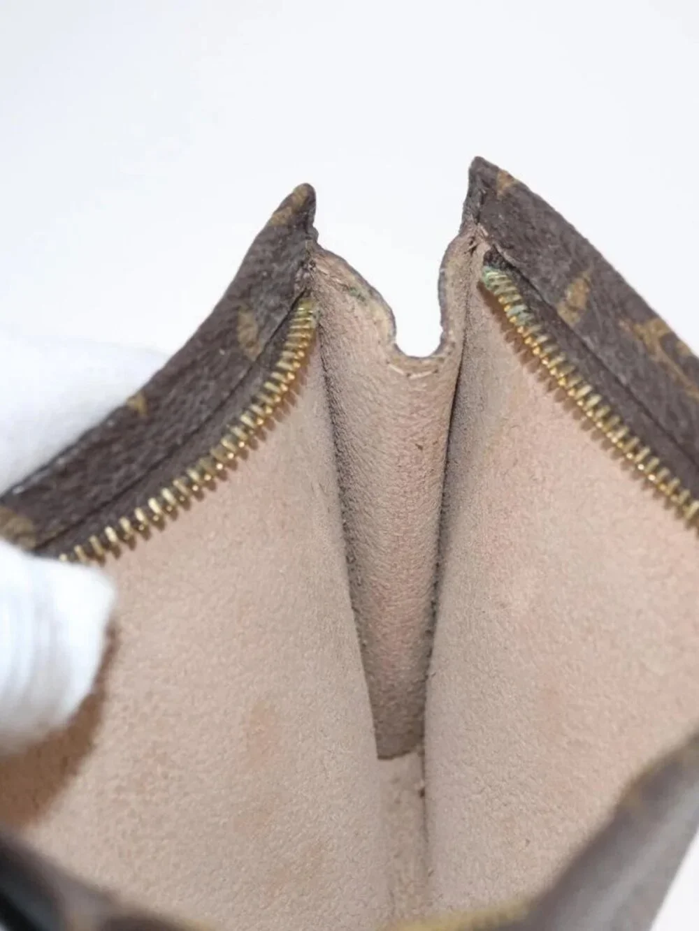 Louis Vuitton brand	louis vuitton