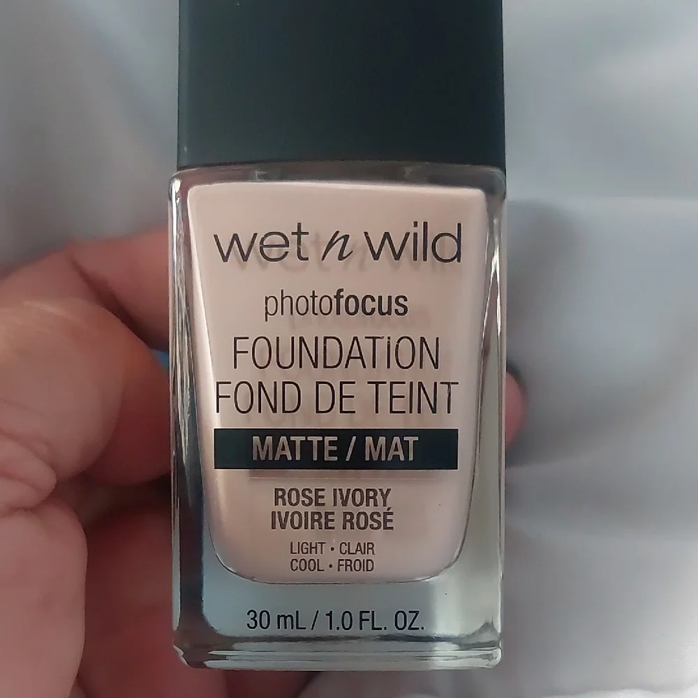 wet n wild smooth matte