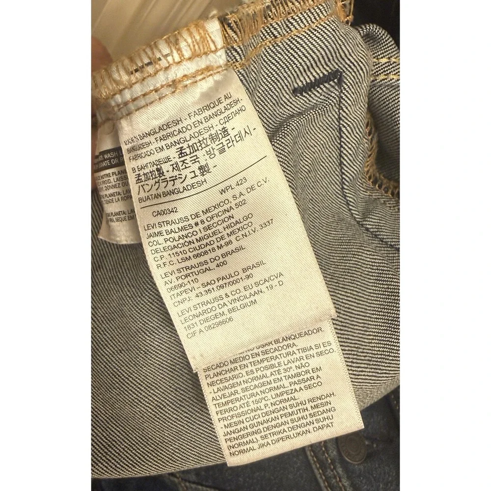 Levis this levi