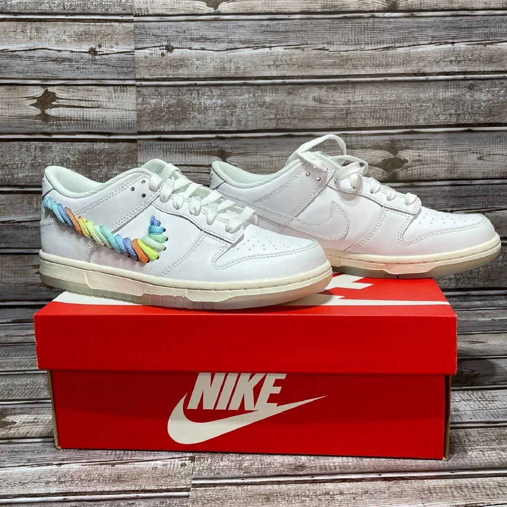Nike NWT Dunk Low FN4861‎ Boys Size 5.5