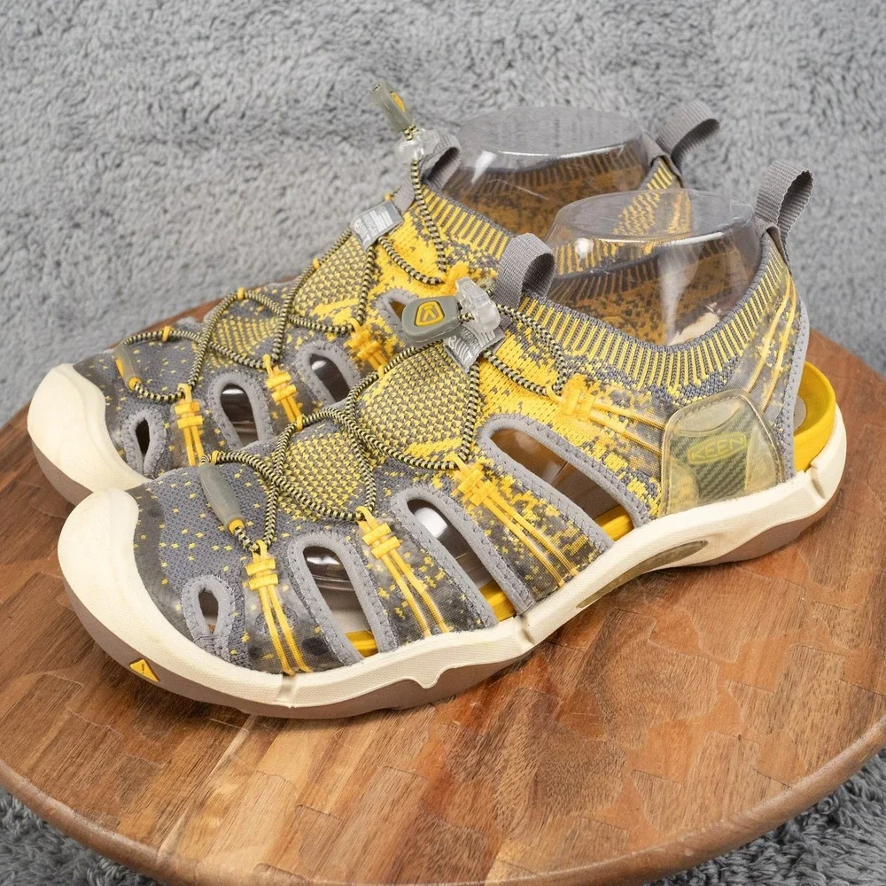 Keen men size