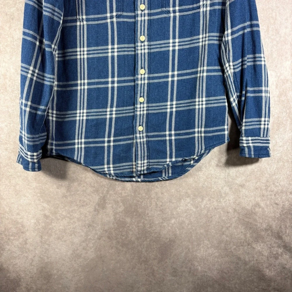 Levis plaid button
