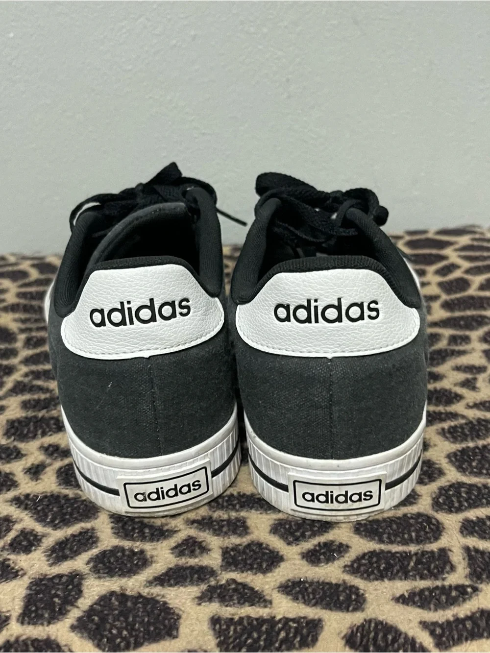 Adidas Daily 3.0 Casual Fashion Sneakers Gray Canvas Soccer Mens 9