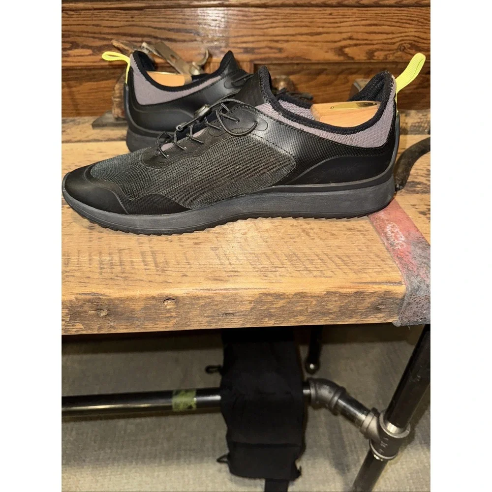 Swims‎ Ocean Runner Black Green Sneakers Men's Size 13 US