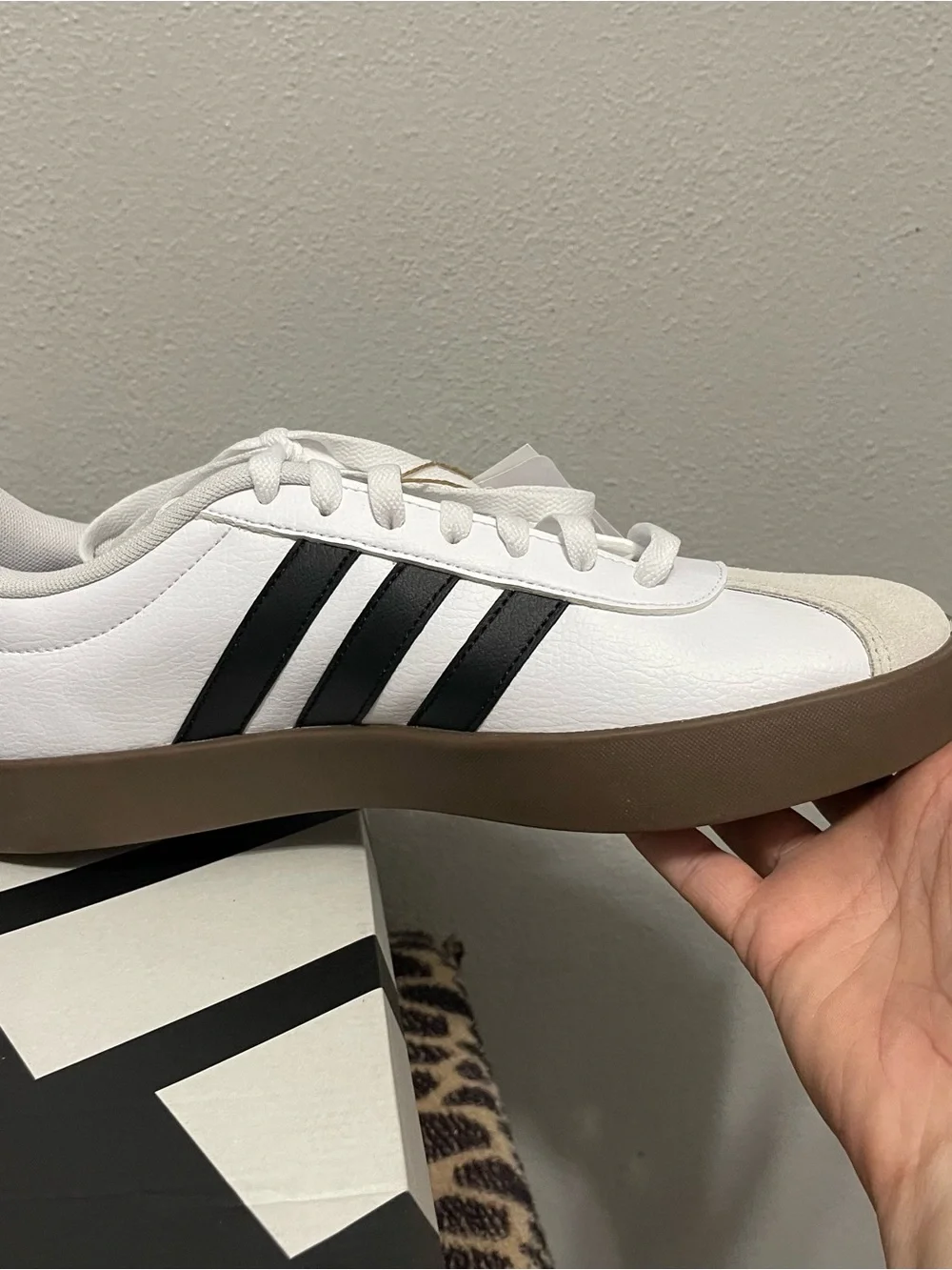 Adidas VL Court 3.0 Casual Soccer Sneakers White NIB Soccer Retro Mens 9.5