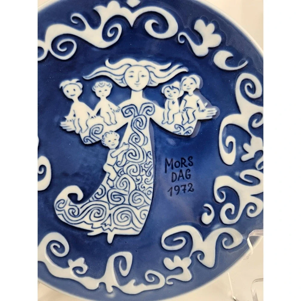 Royal Copenhagen set three