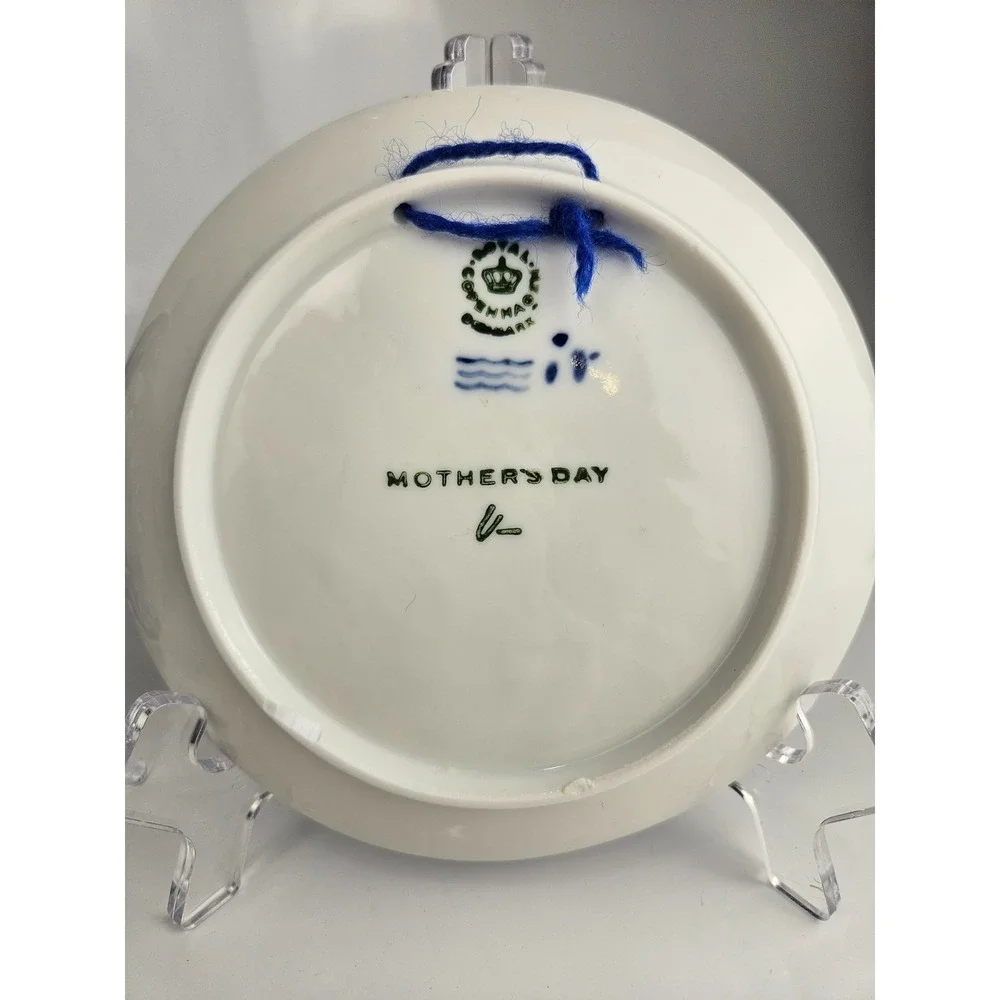 Royal Copenhagen set three