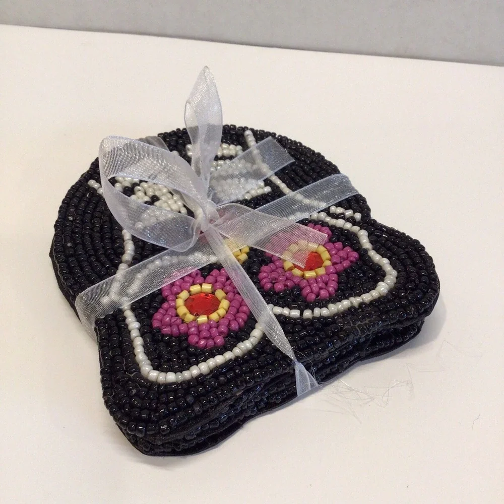 N/A set beaded