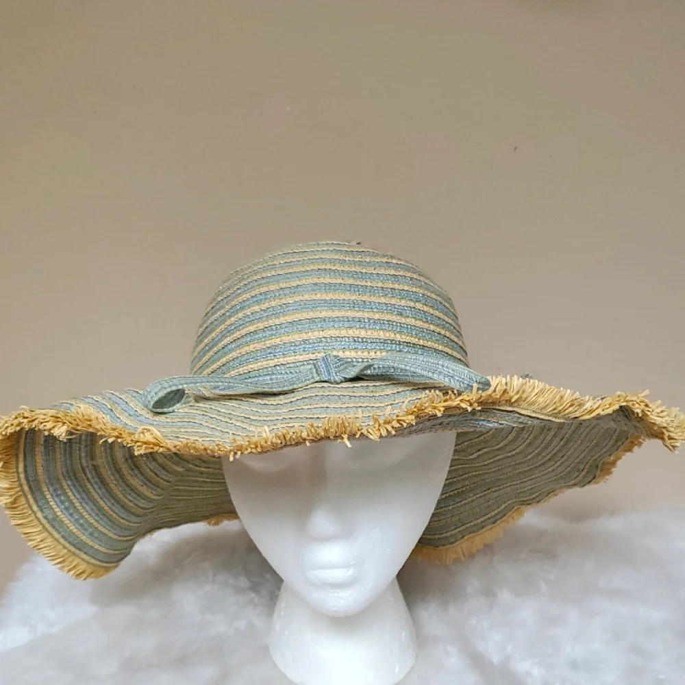 Blue and Tan Straw Wide-Brimmed Sun Beach Hat