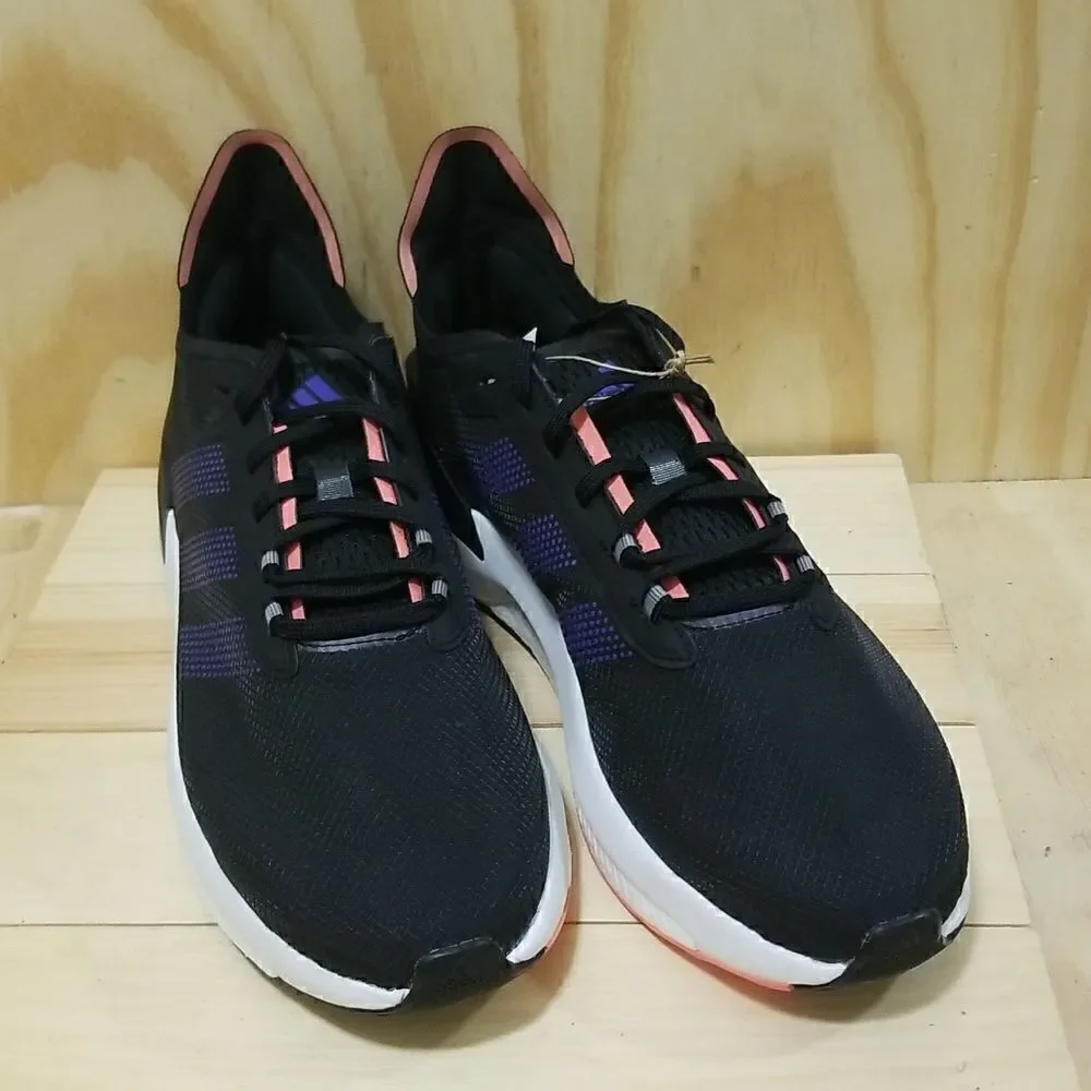 New Adidas Avryn Universal Boost Running Shoes size 13