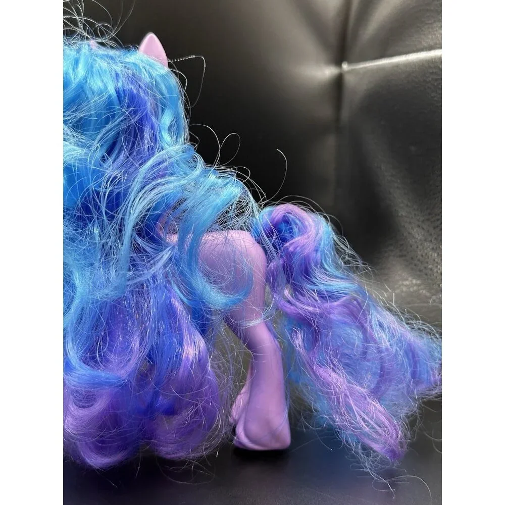 My Little Pony Movie G5 Figure Izzy Moonbow Unicorn Shining Adventures Hasbro 6”