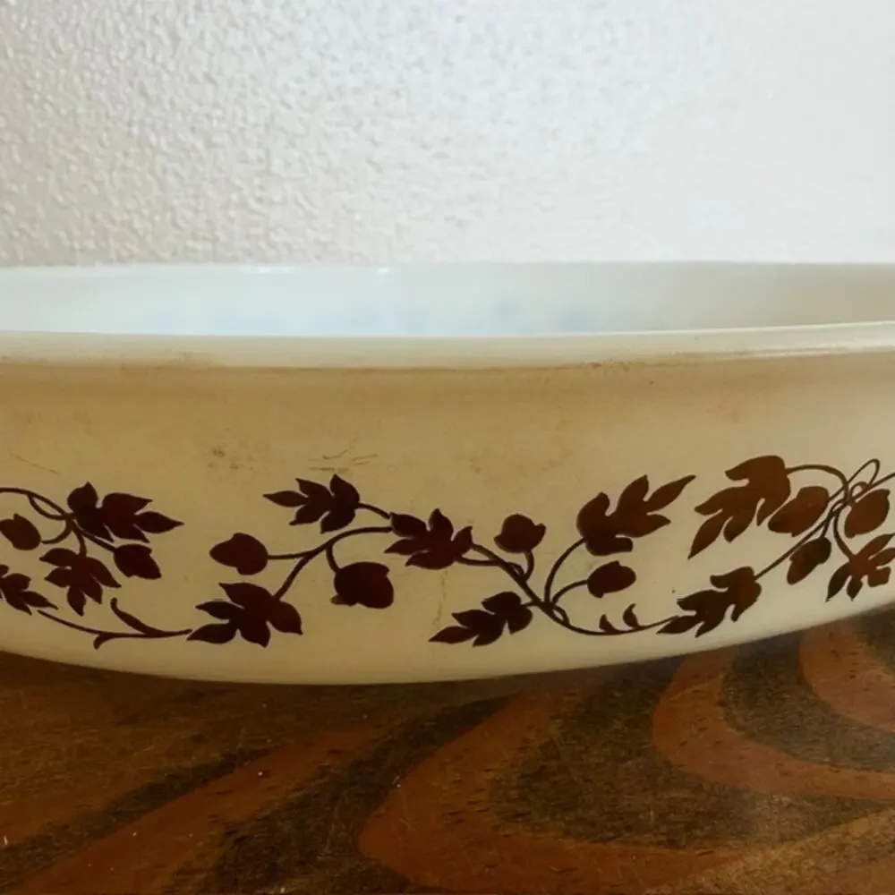 Pyrex dish 5qt