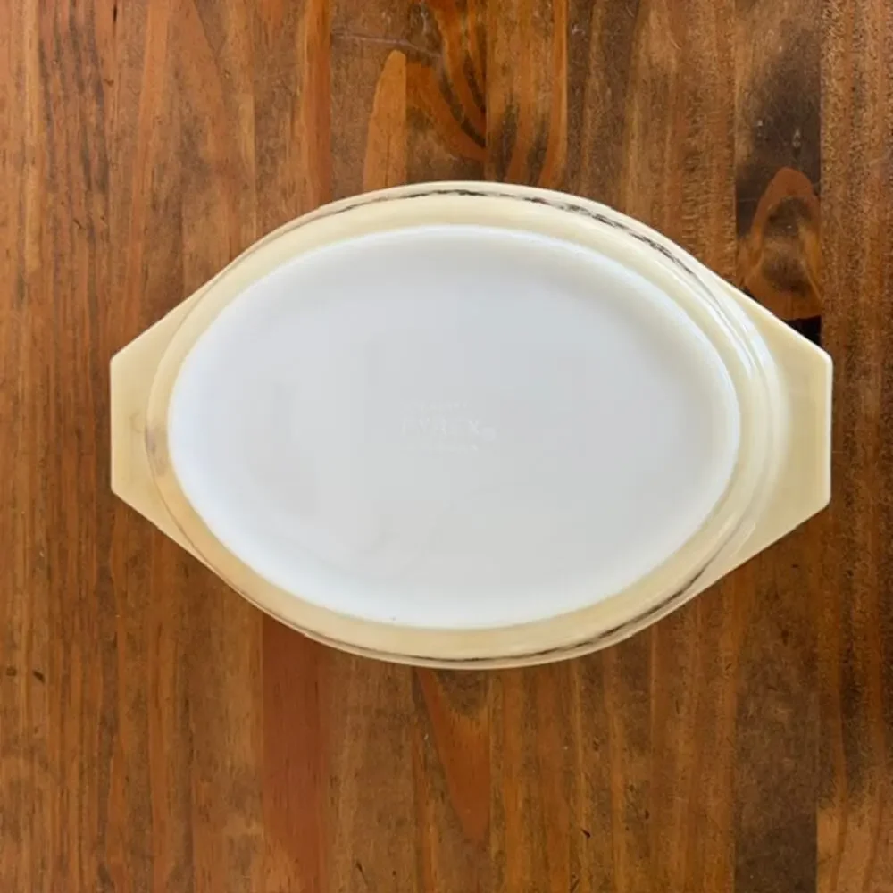 Pyrex oval dish casserole