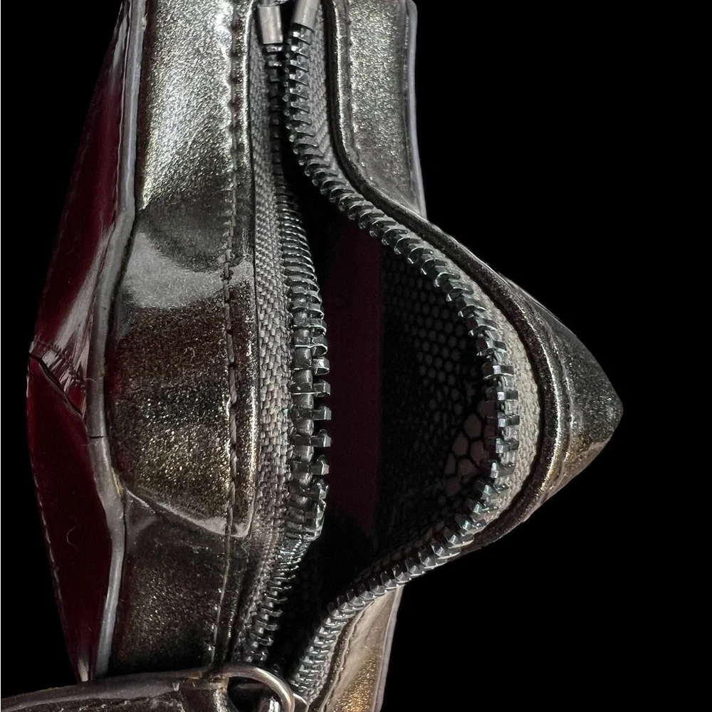 Betsey Johnson johnson grey