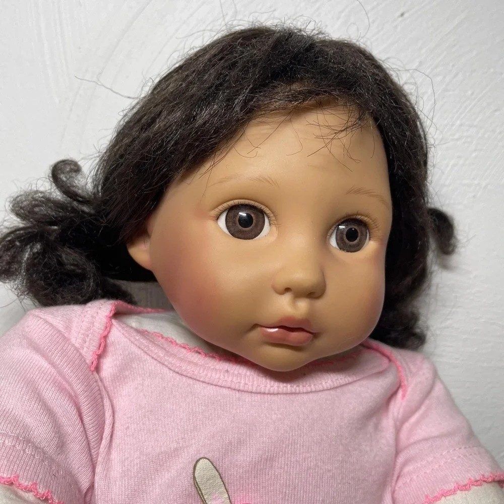 The Unbranded Brand doll good