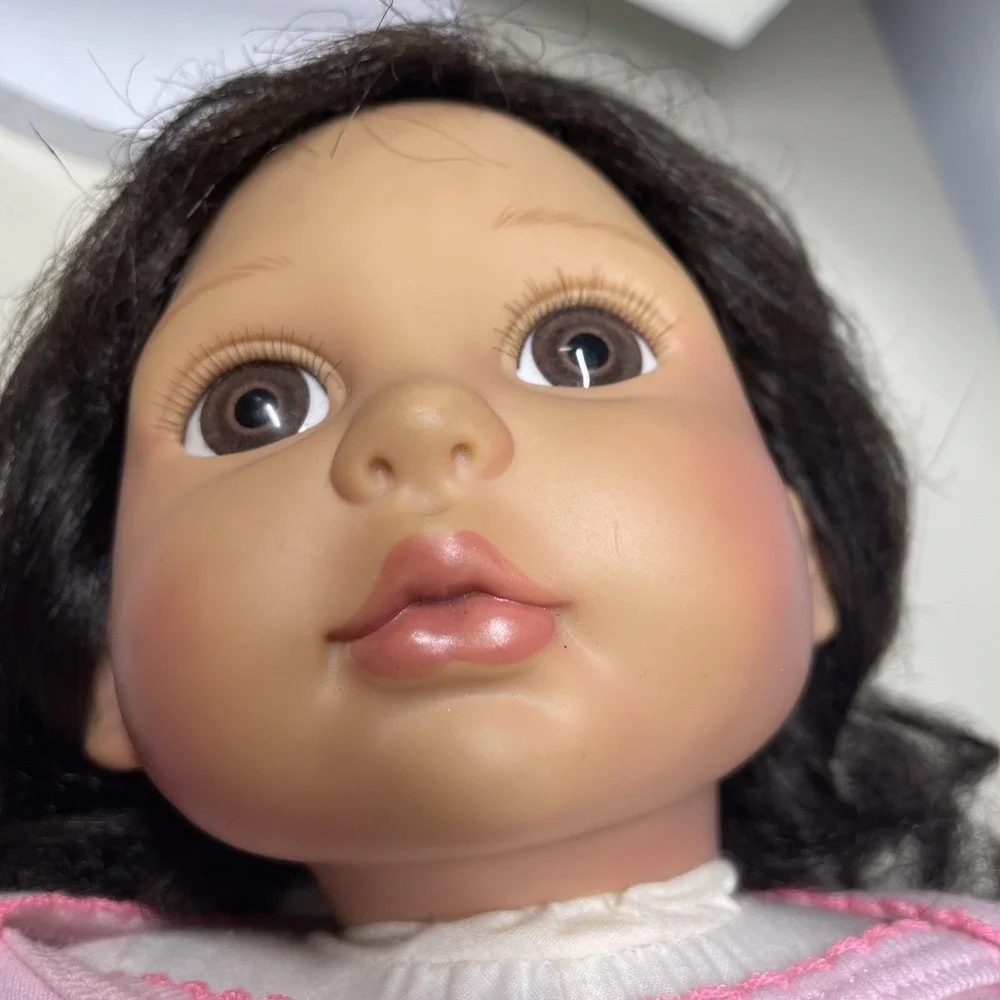 The Unbranded Brand doll good