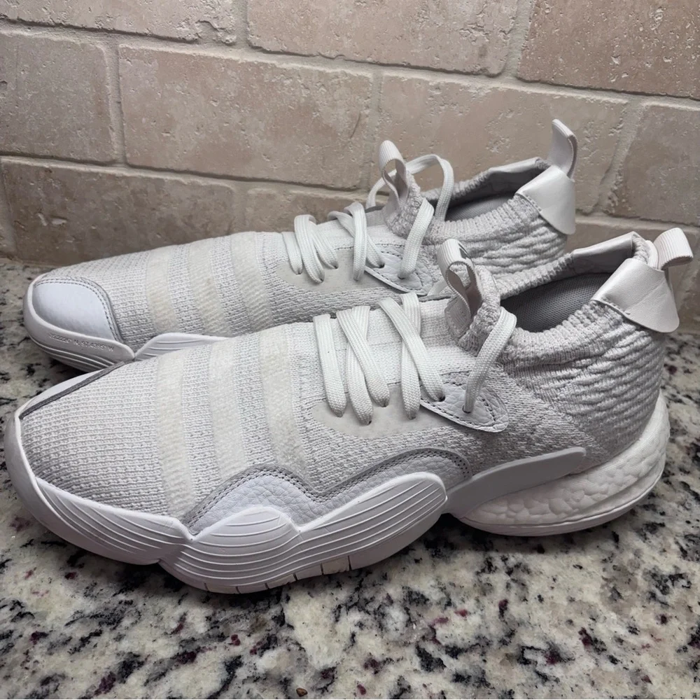 Adidas Men’s Trae Young 2.0 Basketball Shoes‎