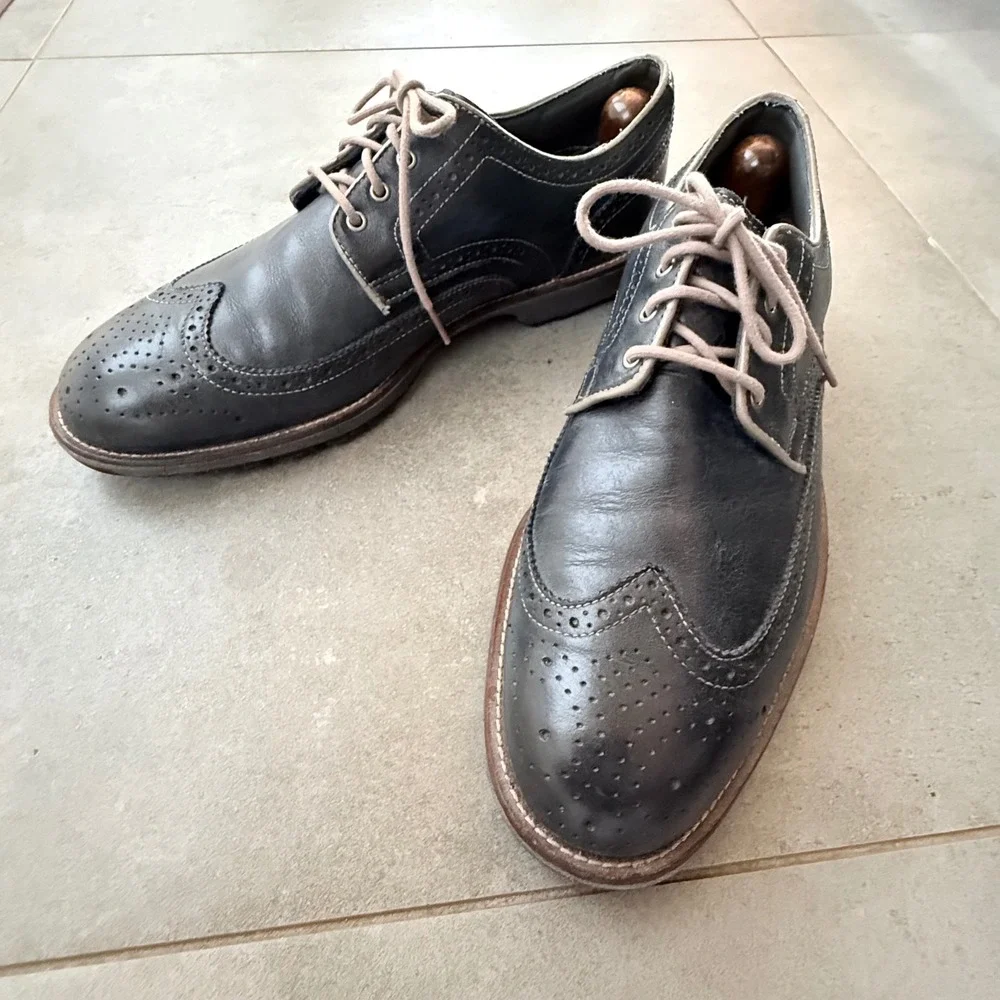 FootJoy professional wingtip