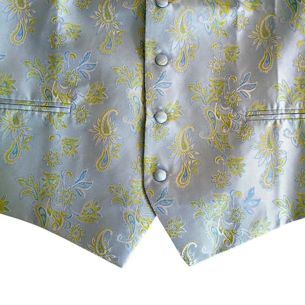 Paul Malone two material floral
