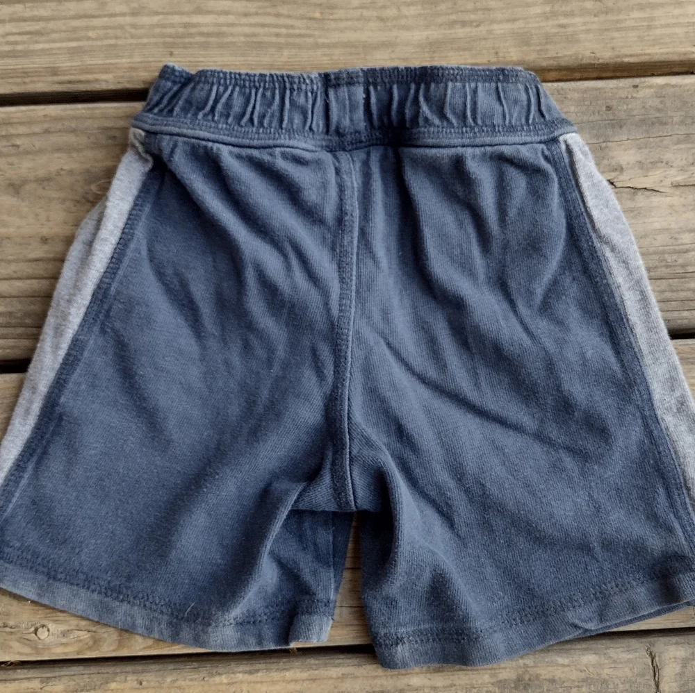 Old Navy smoke pockets