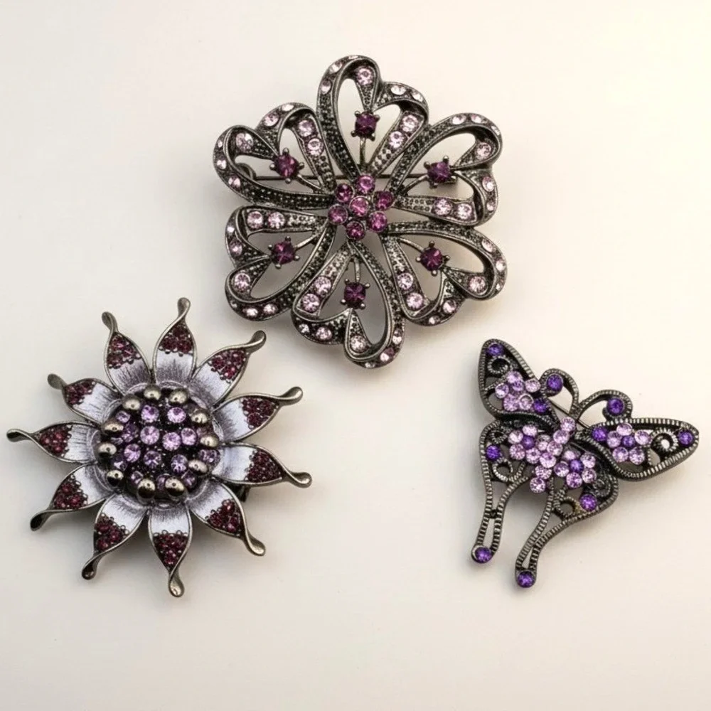Unbranded rhinestone flower