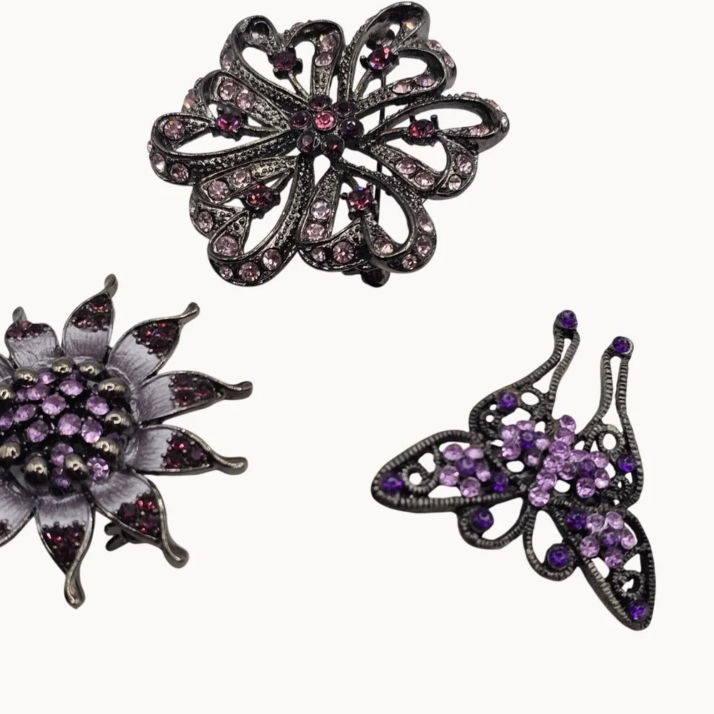 Unbranded rhinestone flower