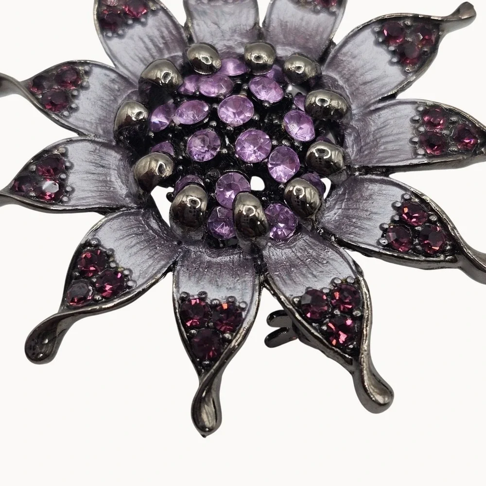 Unbranded rhinestone flower
