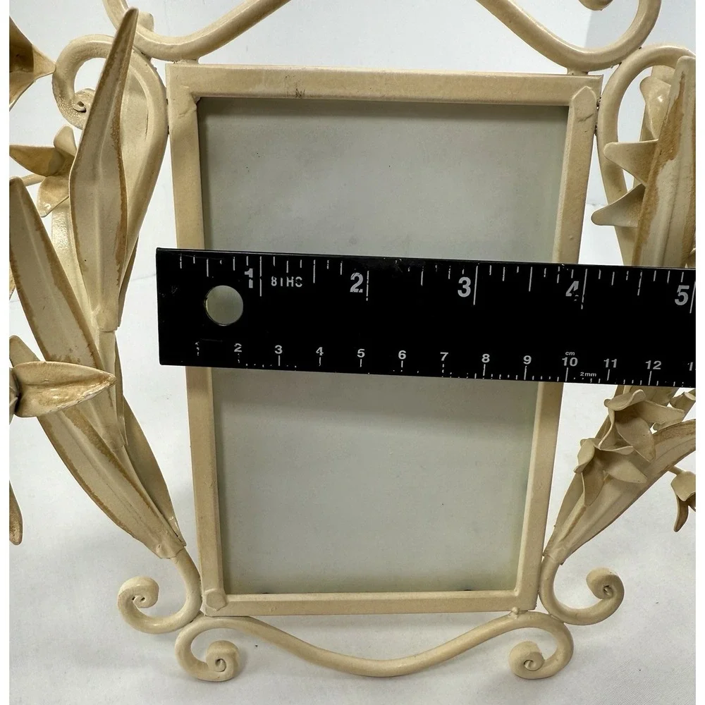 Vintage Metal Floral Picture Frame 3D Sculptural‎ Holds 4x6 Photo Tabletop EUC