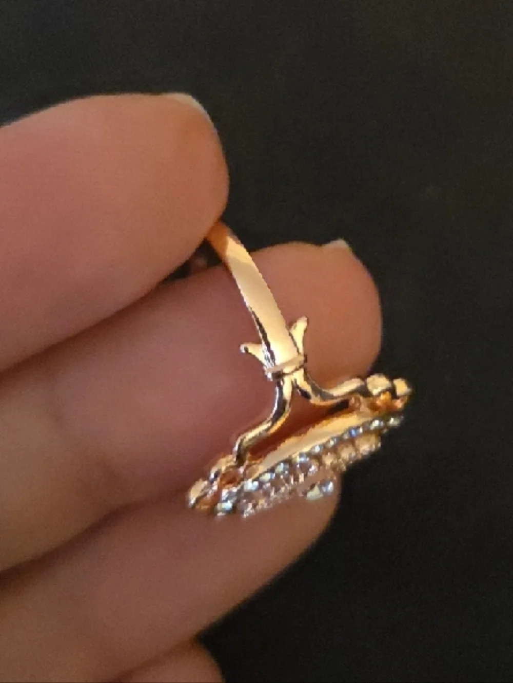 N/A elegant gold