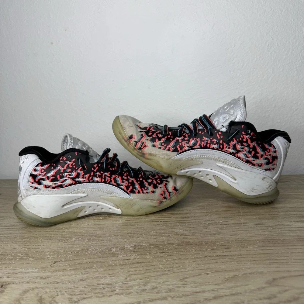 Jordan not yellowed