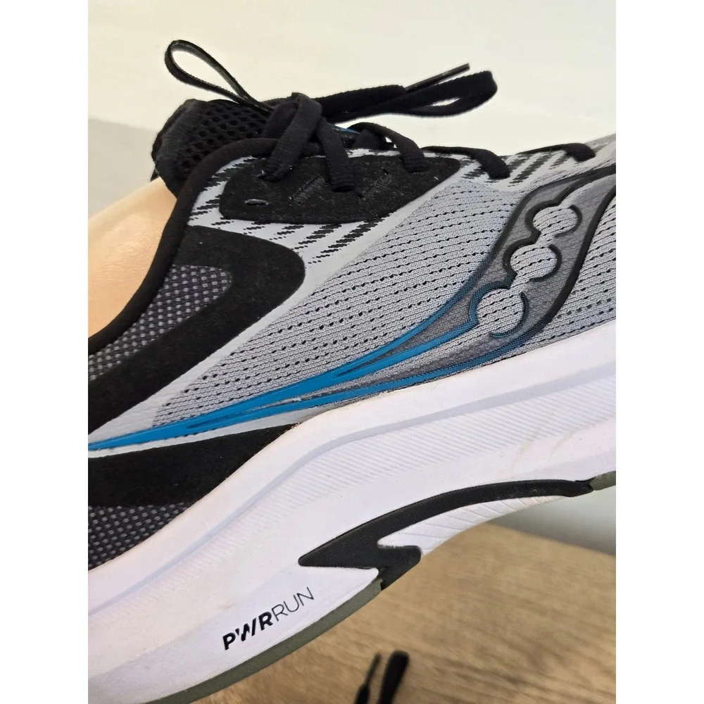 Saucony very good