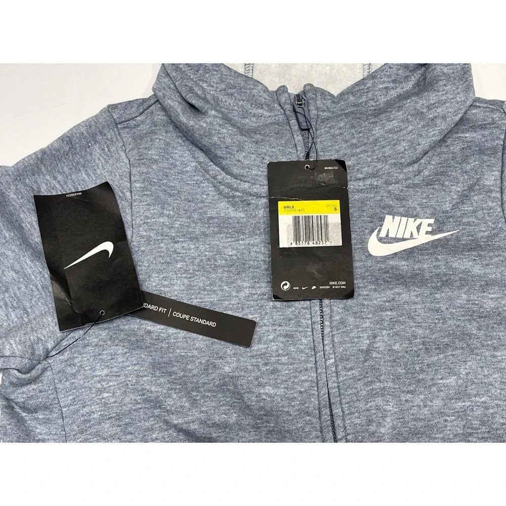 Nike ashen zip small