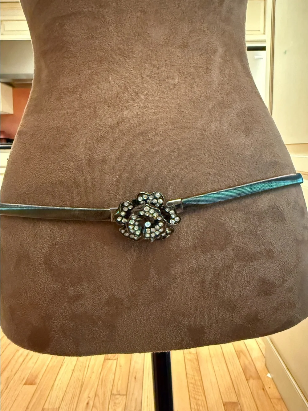 Crystal Flower Accent Metallic Waist Belt