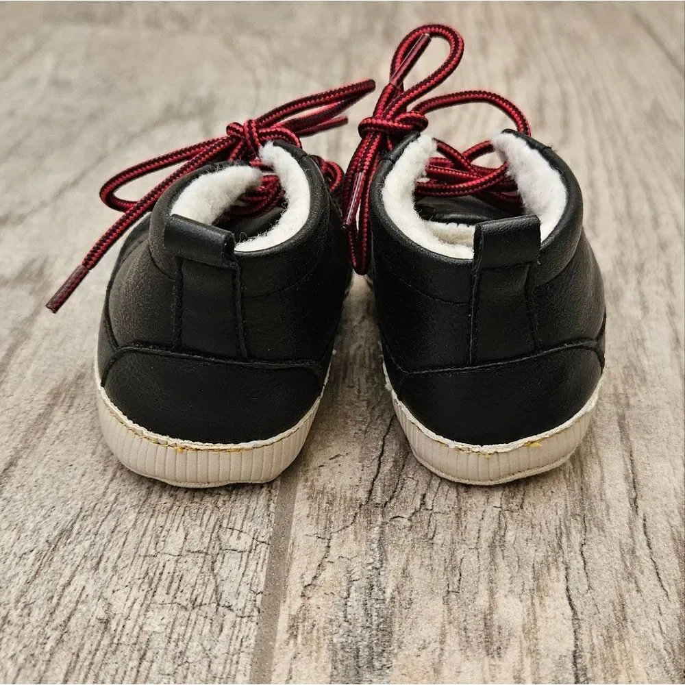 GAP baby black