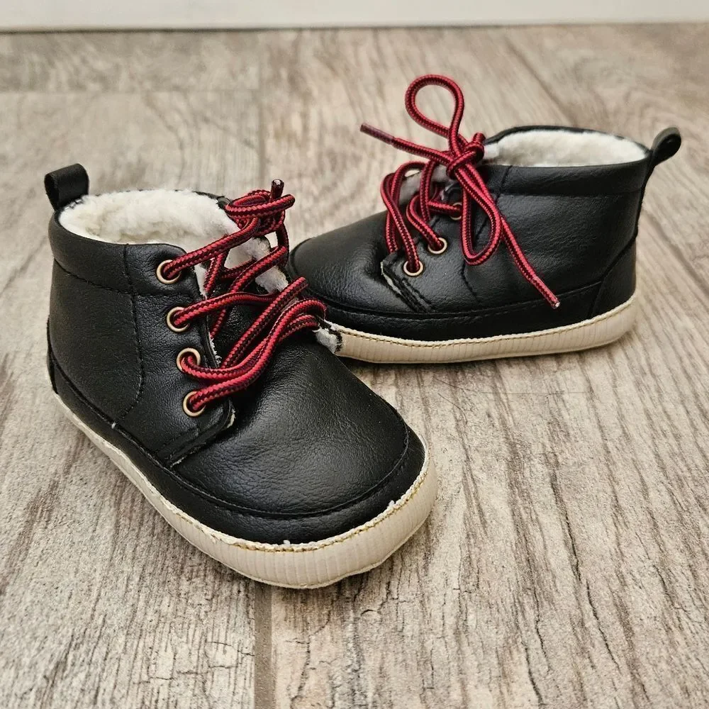 Baby Gap Black Boots Size 6-12M