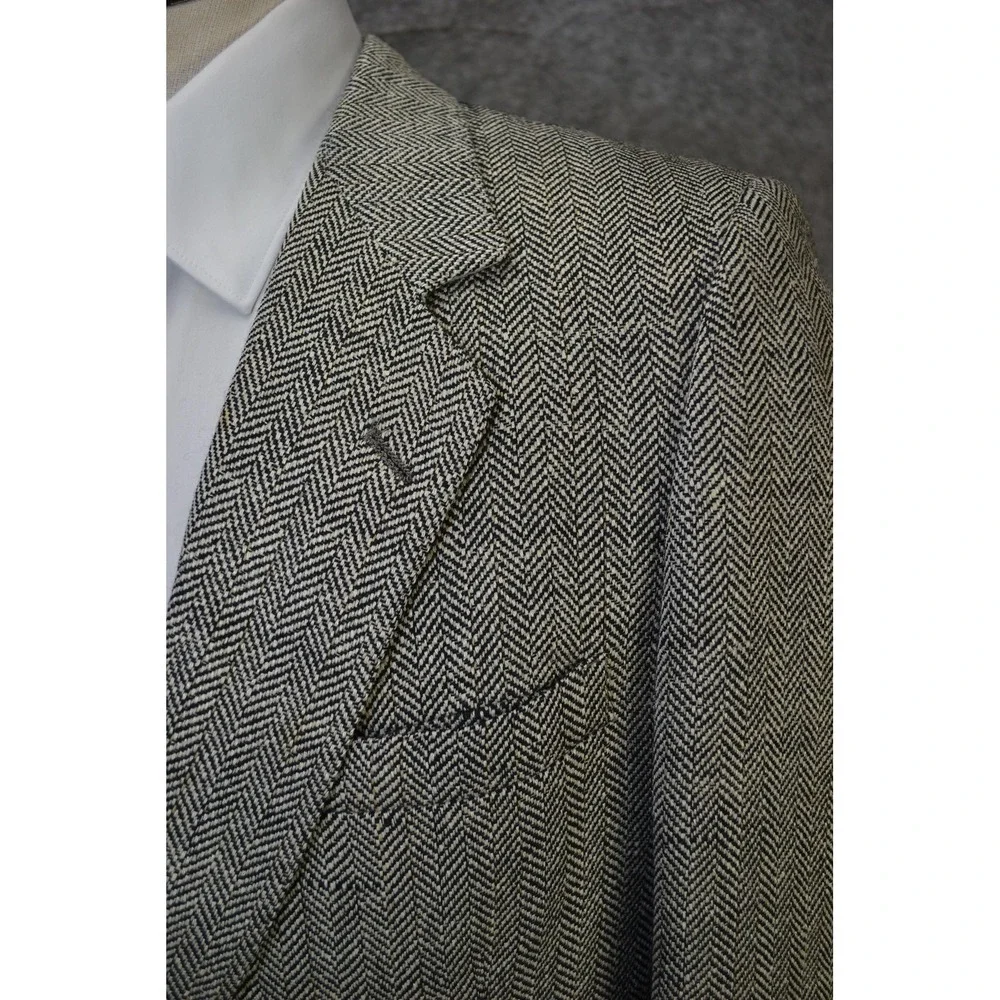 Lanvin text clean