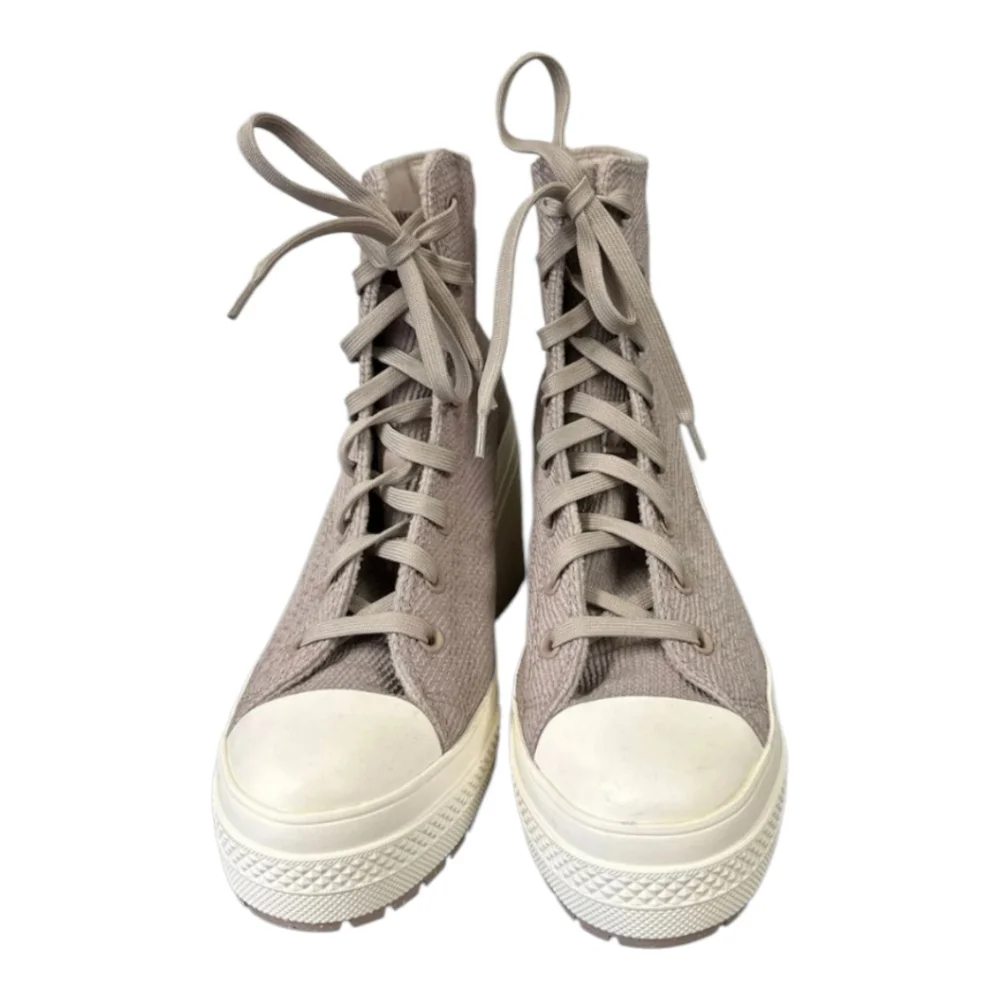 Converse step up