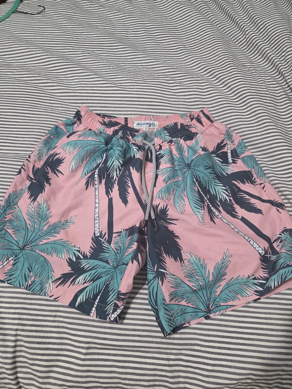 Maamgic men’s tropical