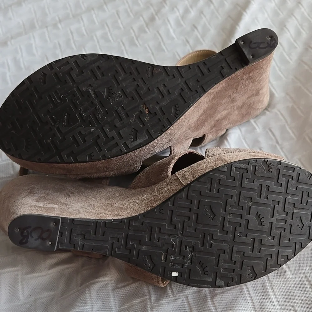 Elaine Turner chic sole
