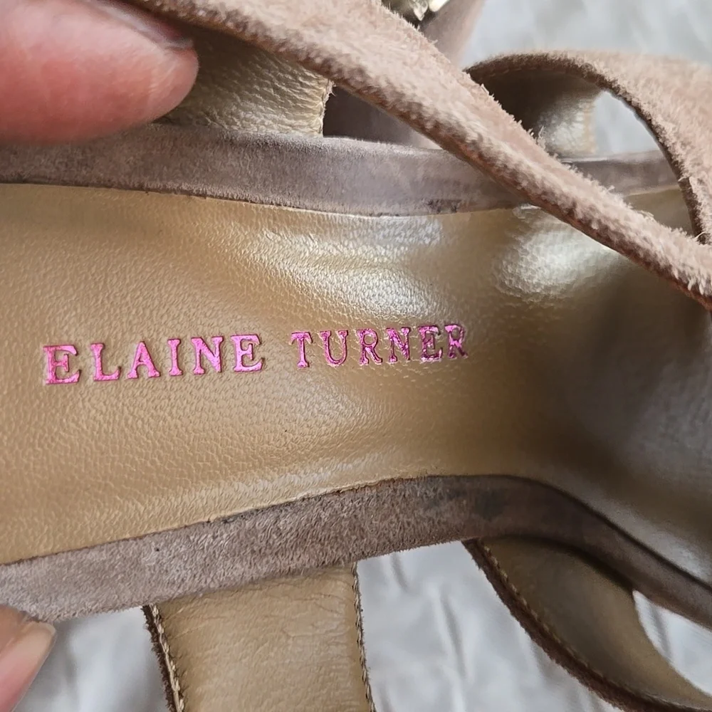 Elaine Turner out size chic